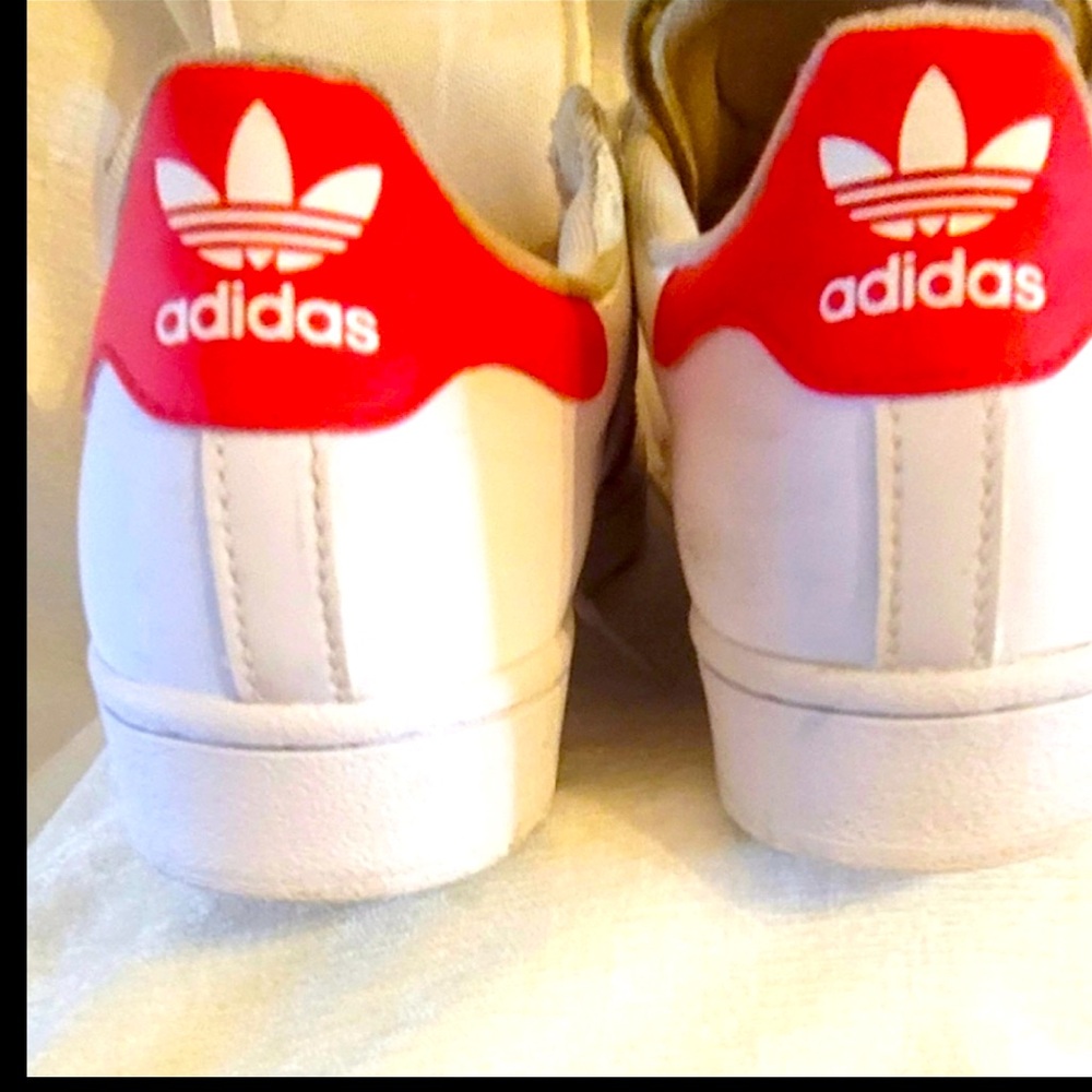 Adidas Superstar Sneakers – •	Men’s 7 US = Women’s 8.5– Rare Red Heart Edition